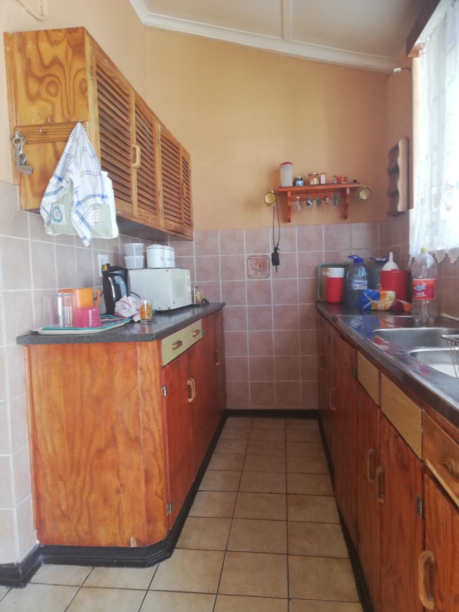 4 Bedroom Property for Sale in Oakdale Western Cape